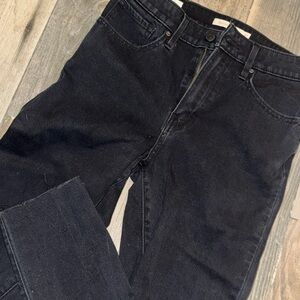 Black Women’s Levi 721 Jeans